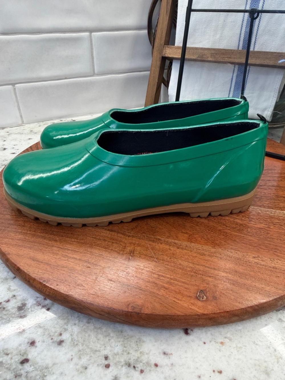 Mid West Green Slip On Rubber Garden Rain Shoes Clogs sz 7 Plaid insoles - Picture 3 of 6